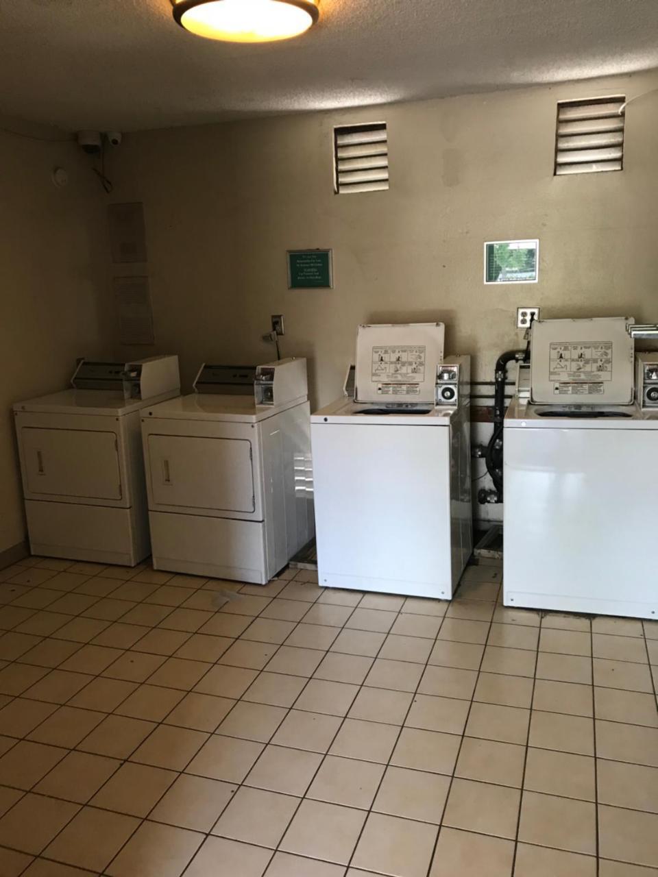 Akua Motor Hotel Anaheim Eksteriør bilde